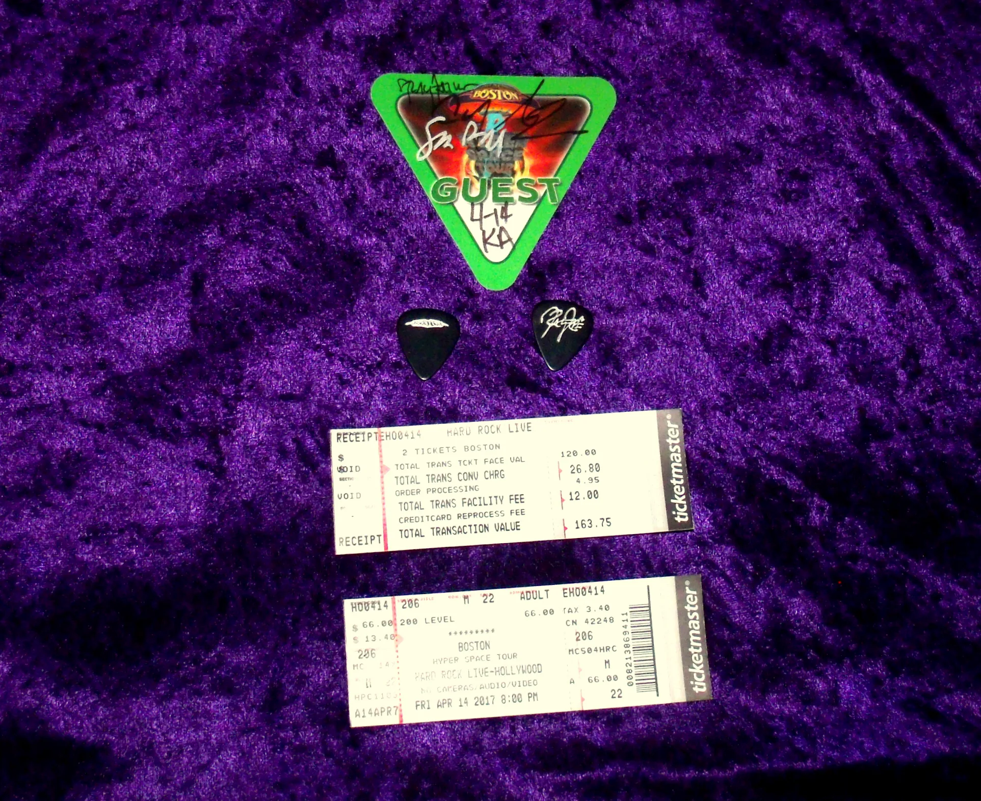 Ticket · Apr 14, 2017