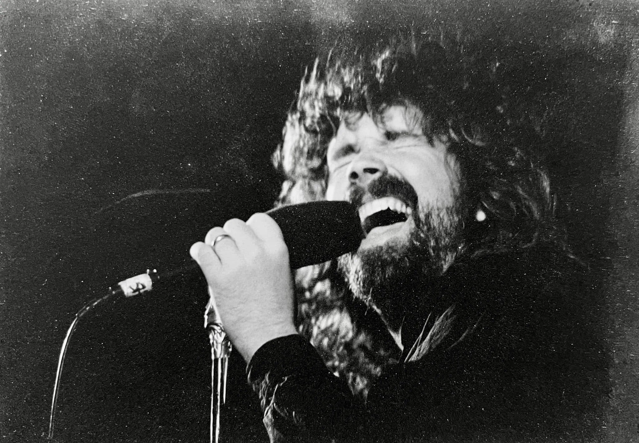 Philadelphia, PA · 1977-04-04
