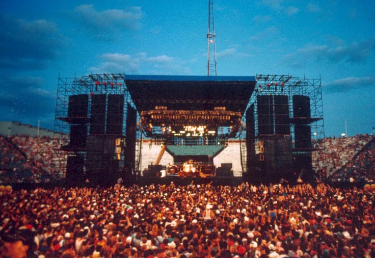 Dayton, OH · 1976-12-07