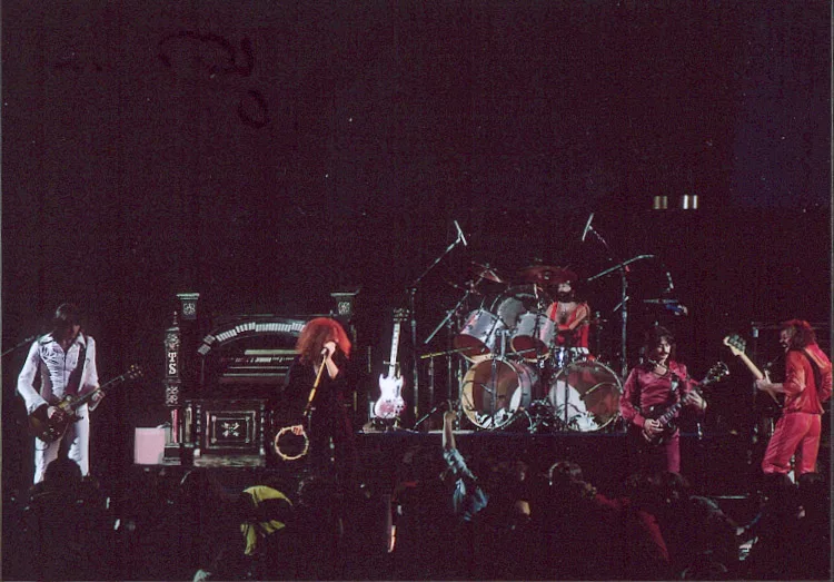 Philadelphia, PA · 1977-04-04