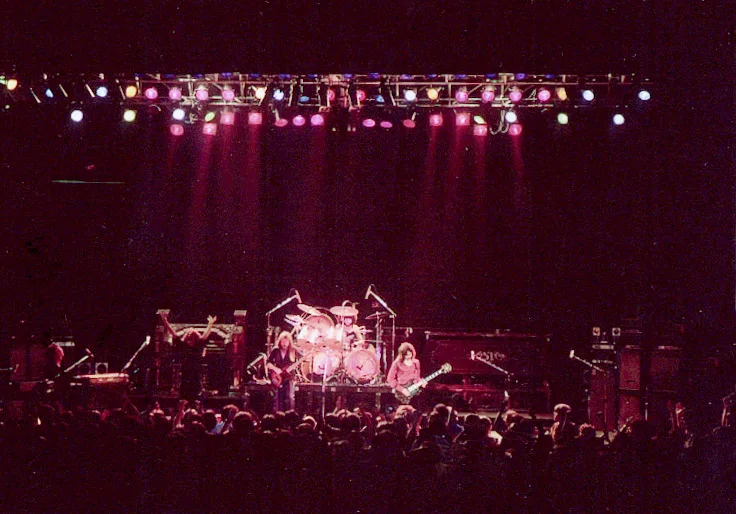 Dayton, OH · 1976-12-07