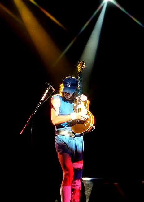 Hamilton, ON · 1988-12-07